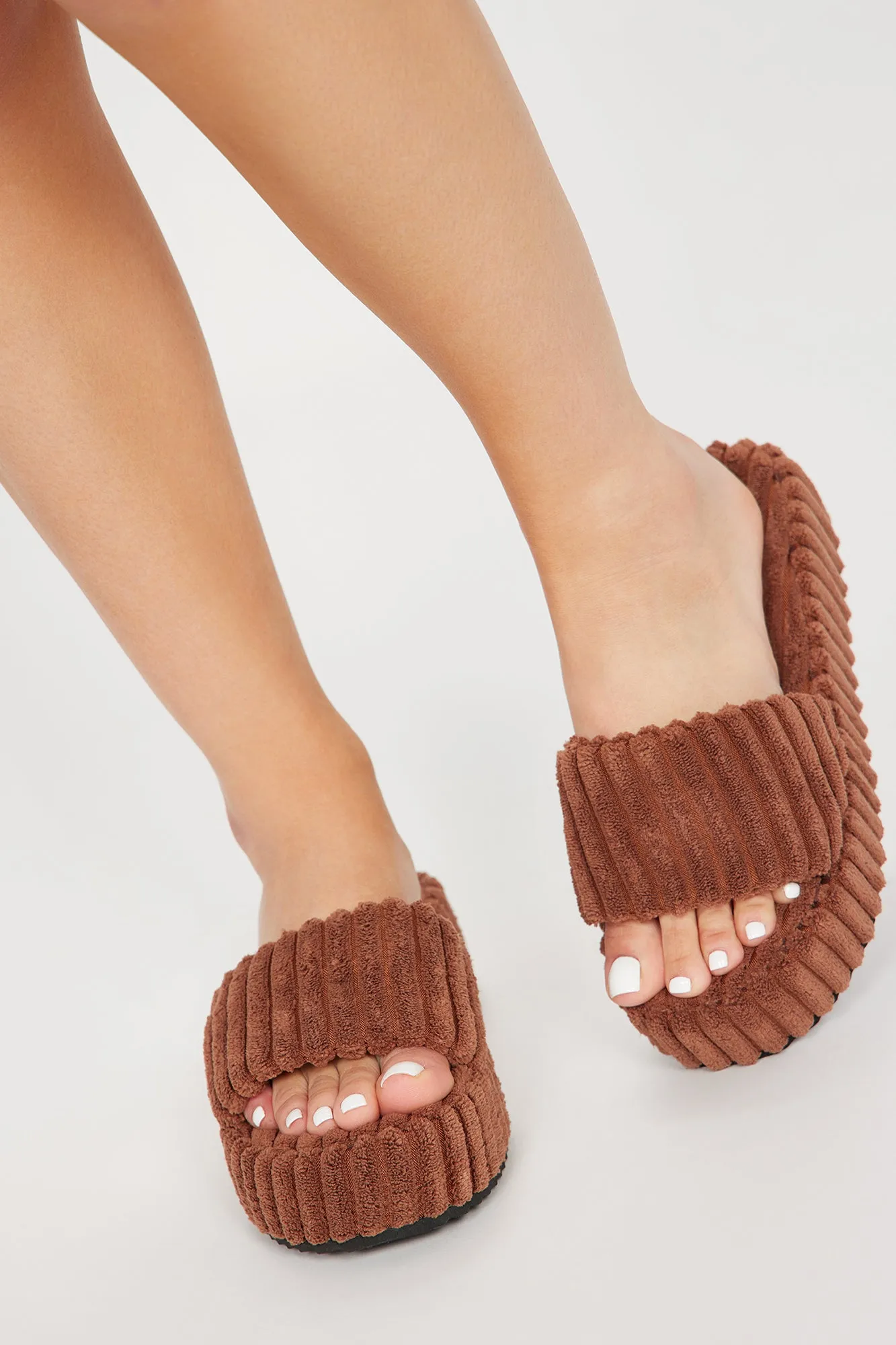 Amika Flatforms - Chocolate