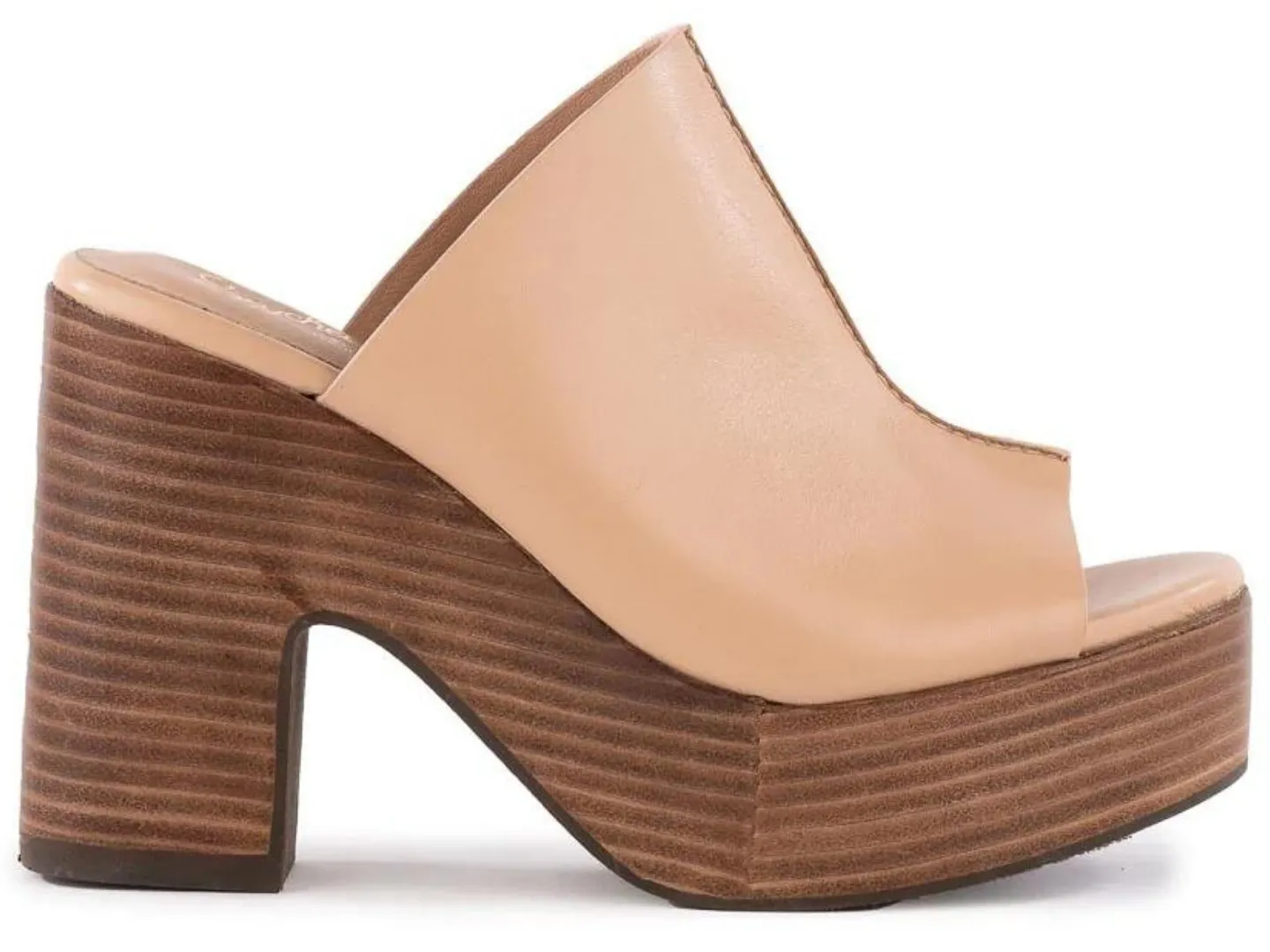 Seychelles: Invigorated Leather in Vacchetta