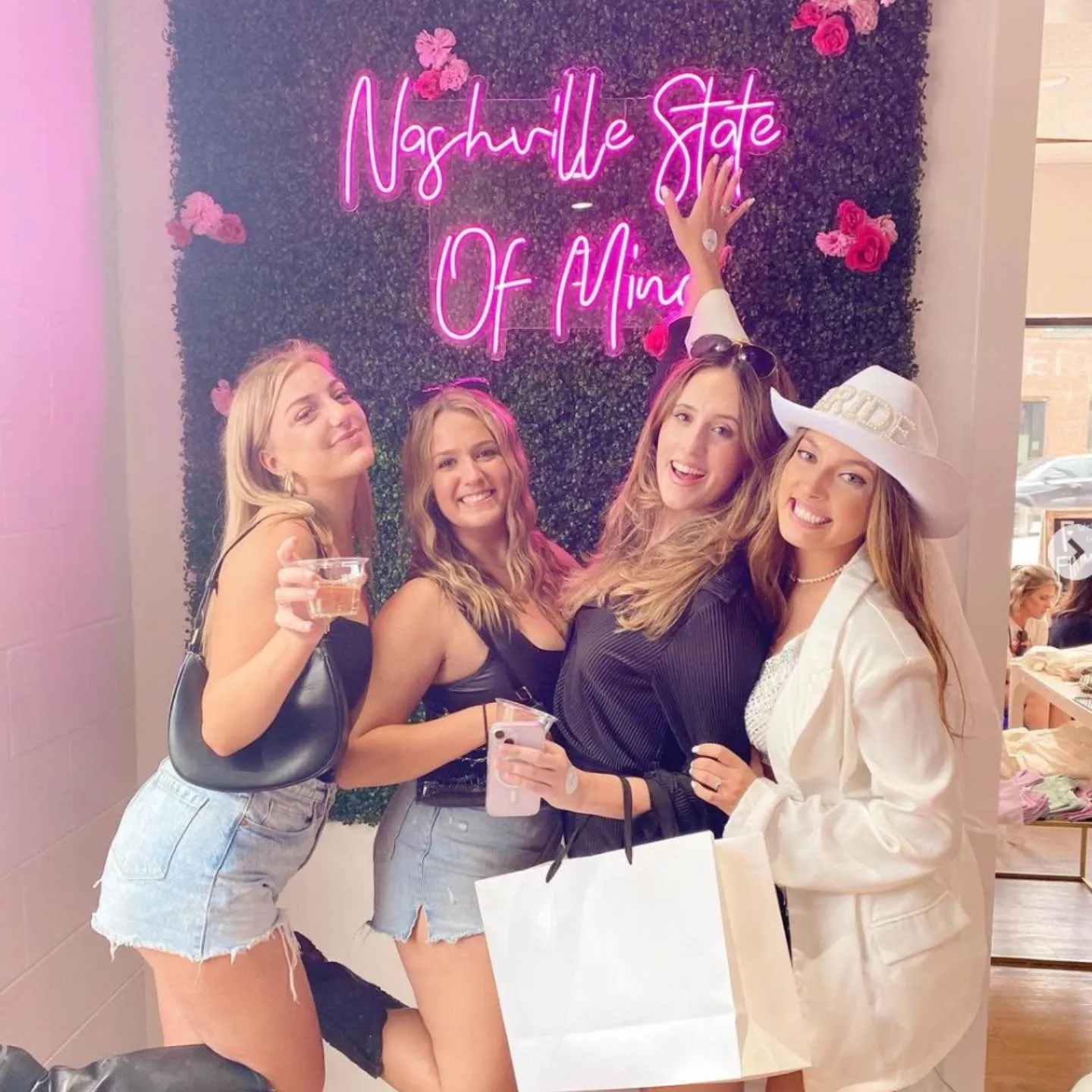 Walking Tour with Sip n' Shop Nashville Tours