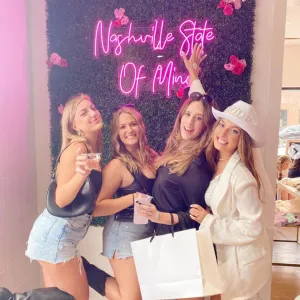 Walking Tour with Sip n' Shop Nashville Tours